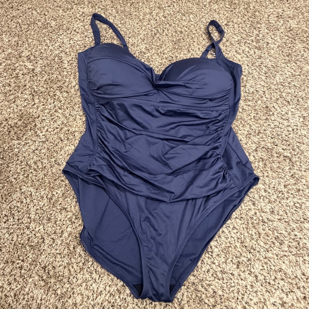 Sonnet Shores Navy Blue Ruched One Piece Swimsuit Plus Size 24W Sweetheart Neck